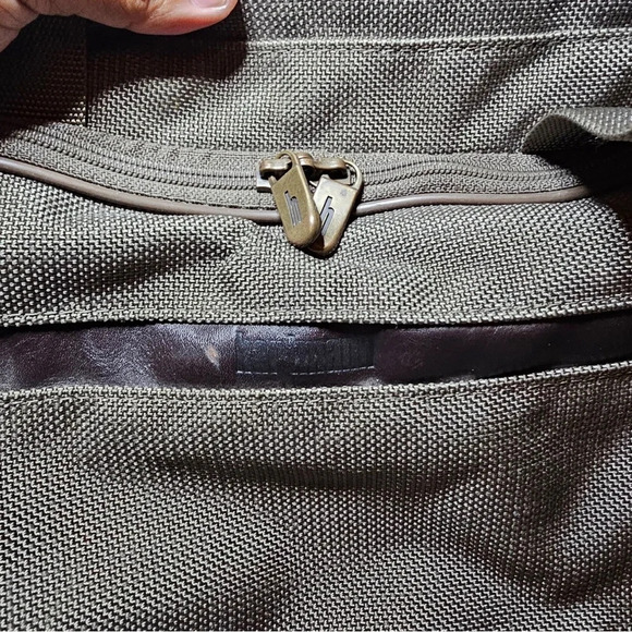 hartmann beige Ballistic Nylon overnight train case Weekender Duffle Travel Bag - Picture 6 of 11